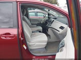 Toyota Sienna Le V6 5TDKK3DC4BS147088 снимка