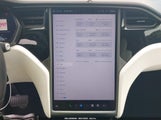 Tesla Model X Long Range Dual Motor All-Wheel Drive/Long Range Plus Dual Motor All-Wheel Drive 5YJXCBE2XMF324463 fotografie