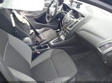 Ford Focus Se 1FAHP3K22CL117120 photo