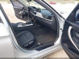 BMW 320I WBA8E1G34HNU16865 снимка