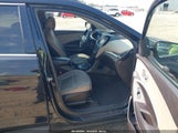 Hyundai Santa Fe Sport 2.4L 5NMZU3LB4JH097196 photo