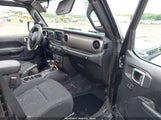 Jeep Wrangler Unlimited Sport S 4X4 1C4HJXDN1JW305245 fotografie