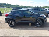 Toyota C-Hr Xle JTNKHMBX2K1050393 photo