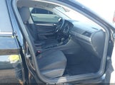 Volkswagen Jetta 1.4T R-Line/1.4T S/1.4T Se 3VWCB7BU3KM145739 снимка