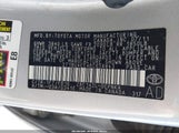 Toyota Corolla Le 2T1BU4EE4BC658843 fotografie