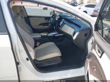 Honda Clarity Plug-In Hybrid Touring JHMZC5F30JC011947 fotografie