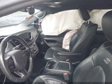 Chrysler Pacifica Touring L Plus 2C4RC1EG2JR165050 fotografie