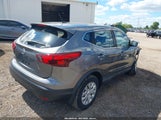 Nissan Rogue Sport S JN1BJ1CP4JW165412 снимка