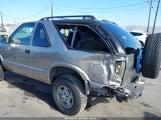 Chevrolet Blazer Ls 1GNCT18W2YK185999 снимка