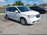 Chrysler Town & Country Touring 2C4RC1BG1FR578895 fotografie