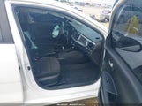 Kia Rio Lx 3KPA24AD4LE327195 снимка