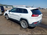 Jeep Cherokee Latitude 1C4PJMCB2FW744253 снимка