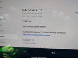 Tesla Model Y Long Range Dual Motor All-Wheel Drive 7SAYGDEE3NF413701 fotografie