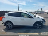 Toyota Rav4 Le JTMZFREV3JJ185705 снимка