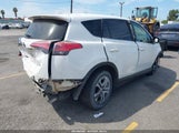 Toyota Rav4 Le JTMZFREV3JJ185705 снимка