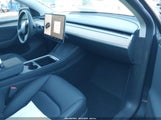 Tesla Model Y Long Range Dual Motor All-Wheel Drive 7SAYGDEE2RA274017 снимка