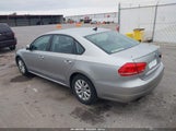 Volkswagen Passat 1.8T Wolfsburg Edition 1VWAT7A3XEC102406 снимка