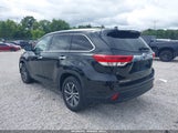 Toyota Highlander Xle 5TDJZRFH9JS834228 снимка