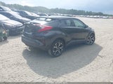 Toyota C-Hr Xle NMTKHMBX0MR133877 fotografie