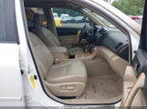 Toyota Highlander Hybrid Limited JTEEW44A492033160 photo