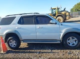 Toyota Sequoia Sr5 V8 5TDBT44A42S067856 снимка