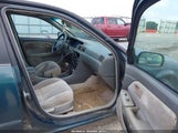 Toyota Camry Le 4T1BG22K4WU298953 photo