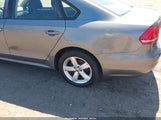 Volkswagen Passat 2.5L S 1VWAP7A31DC081058 снимка