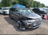 Toyota Highlander Le 5TDBZRFH8KS917753 снимка