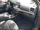 Toyota Highlander Le 5TDBZRFH8KS917753 снимка