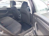 Volkswagen Passat 1.8T S 1VWAT7A33FC014802 снимка