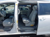 Toyota Sienna Le V6 5TDKK3DC9BS063669 снимка