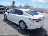 Toyota Camry Hybrid Xle 4T1B21HK0JU505203 photo