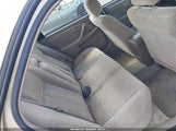 Toyota Camry Le JT2BG22KXY0405575 снимка