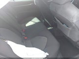 Toyota Camry Le 4T1B11HKXKU840389 photo