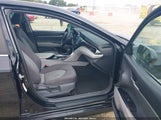 Toyota Camry Le 4T1B11HKXKU245297 fotografie