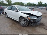 Volkswagen Passat 1.8T S 1VWAT7A34EC070150 снимка