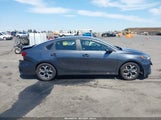 Kia Forte Lxs 3KPF24AD7ME305084 fotografie