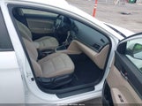 Hyundai Elantra Value Edition 5NPD84LF0HH206130 снимка