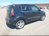 Kia Soul + KNDJT2A22B7736472 fotografie