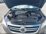 Volkswagen Tiguan S WVGAV7AXXAW509002 photo