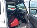 Jeep Wrangler Unlimited Rubicon 10Th Anniversary 1C4BJWFG9DL664377 fotografie