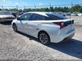 Toyota Prius Xle JTDKAMFU1N3182353 photo