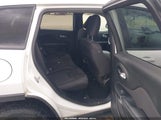 Jeep Cherokee Latitude Altitude 1C4PJLCS5FW722368 снимка