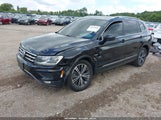 Volkswagen Tiguan 2.0T Se/2.0T Sel/2.0T Sel R-Line/2.0T Sel R-Line Black 3VV2B7AX4KM067063 fotografie