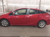 Toyota Prius Two JTDKBRFU3J3073316 снимка