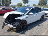 Tesla Model X Plaid Tri Motor All-Wheel Drive 7SAXCBE61PF431010 fotografie