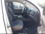 Toyota Tacoma Sr 3TYRX5GN8NT066712 photo