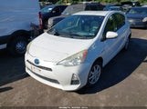 Toyota Prius C Three JTDKDTB37C1511015 снимка