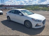 Hyundai Sonata Se 5NPE24AF2JH673533 снимка