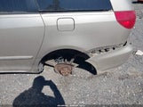 Toyota Sienna Xle 5TDBK22C68S020476 снимка